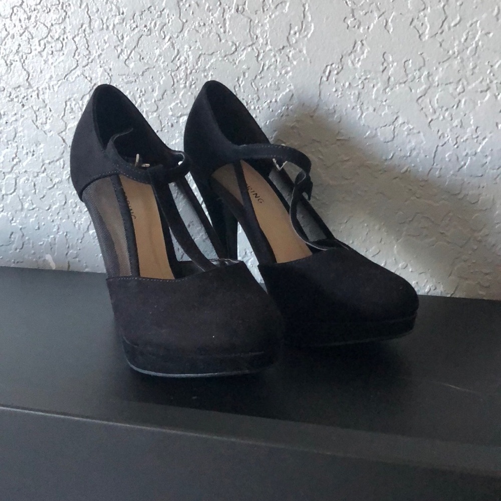 velvet black heels